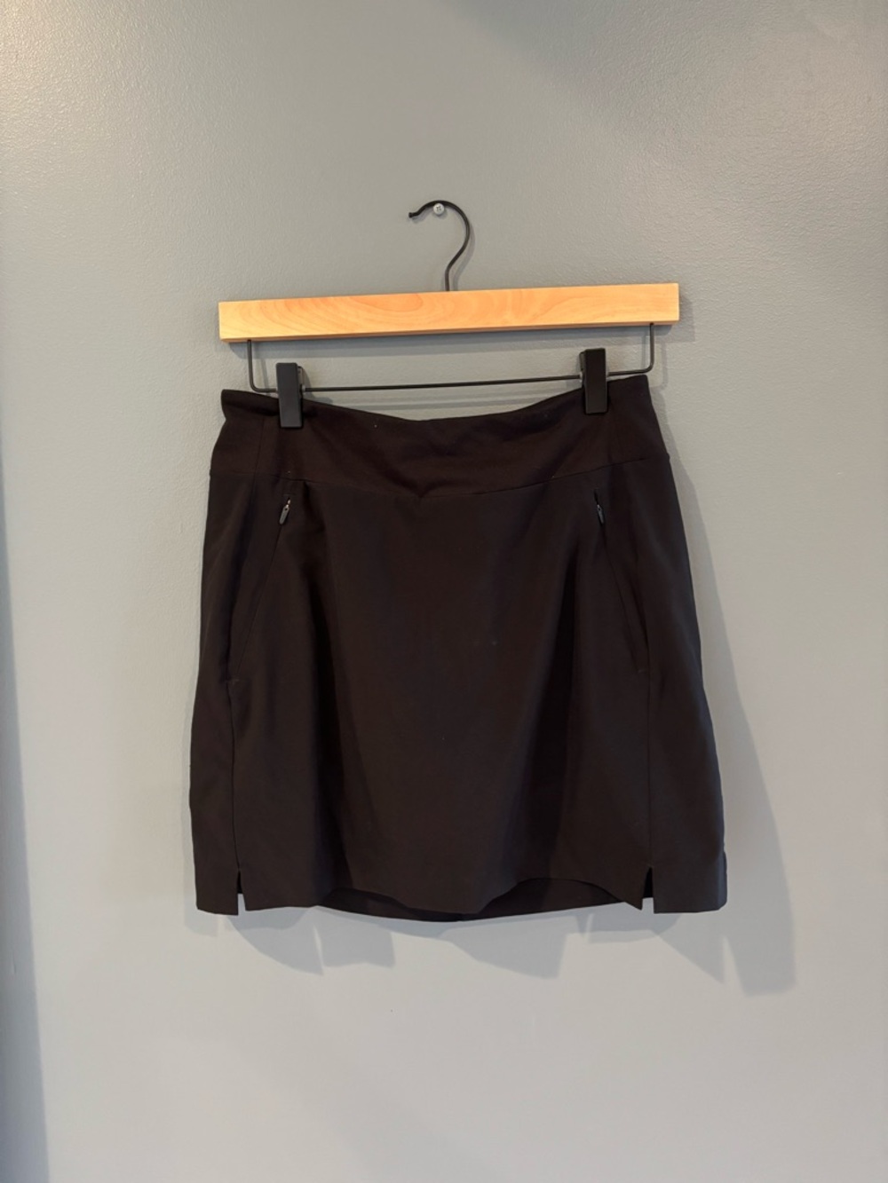 Athleta Black Athletic Skort with Zip Pockets